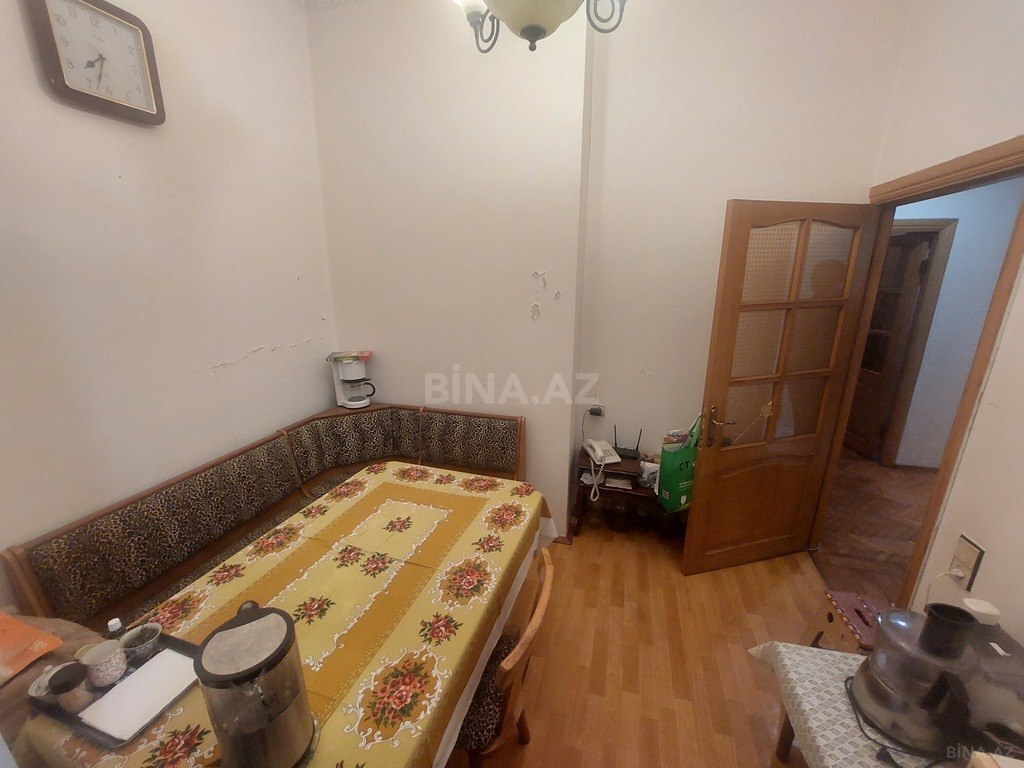 3 otaqlı köhnə tikili - 28 May m. - 75 m² (11)