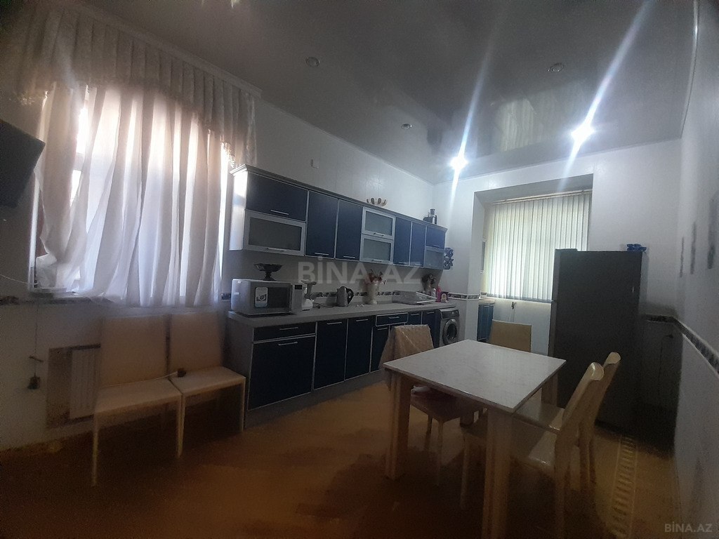 5 otaqlı həyət evi/bağ evi - Bakıxanov q. - 280 m² (12)