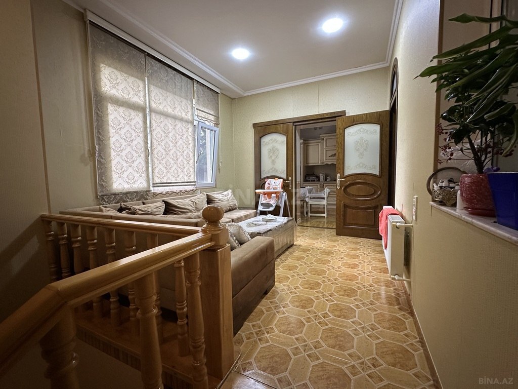 5 otaqlı həyət evi/bağ evi - Neftçilər m. - 200 m² (27)