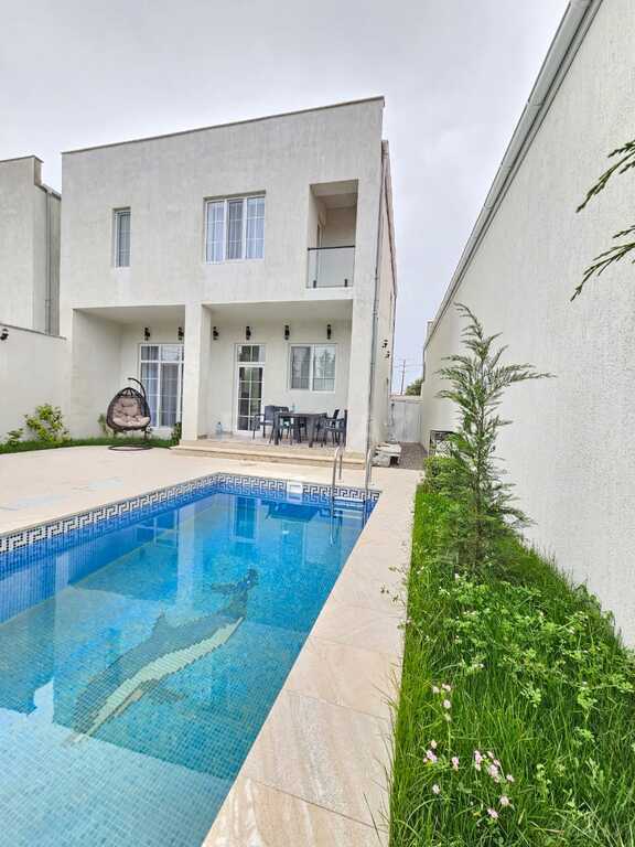 4 otaqlı həyət evi/bağ evi - Şüvəlan q. - 150 m² (1)