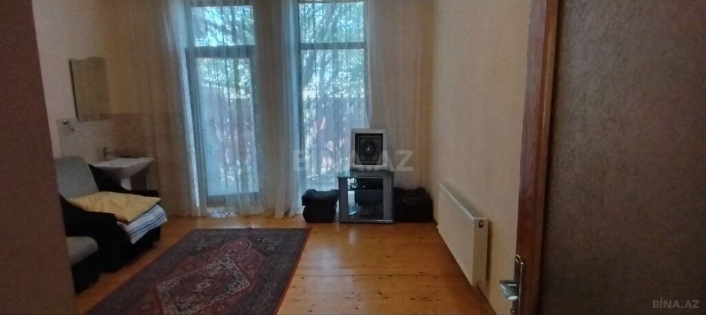 6 otaqlı həyət evi/bağ evi - Fatmayı q. - 280 m² (21)