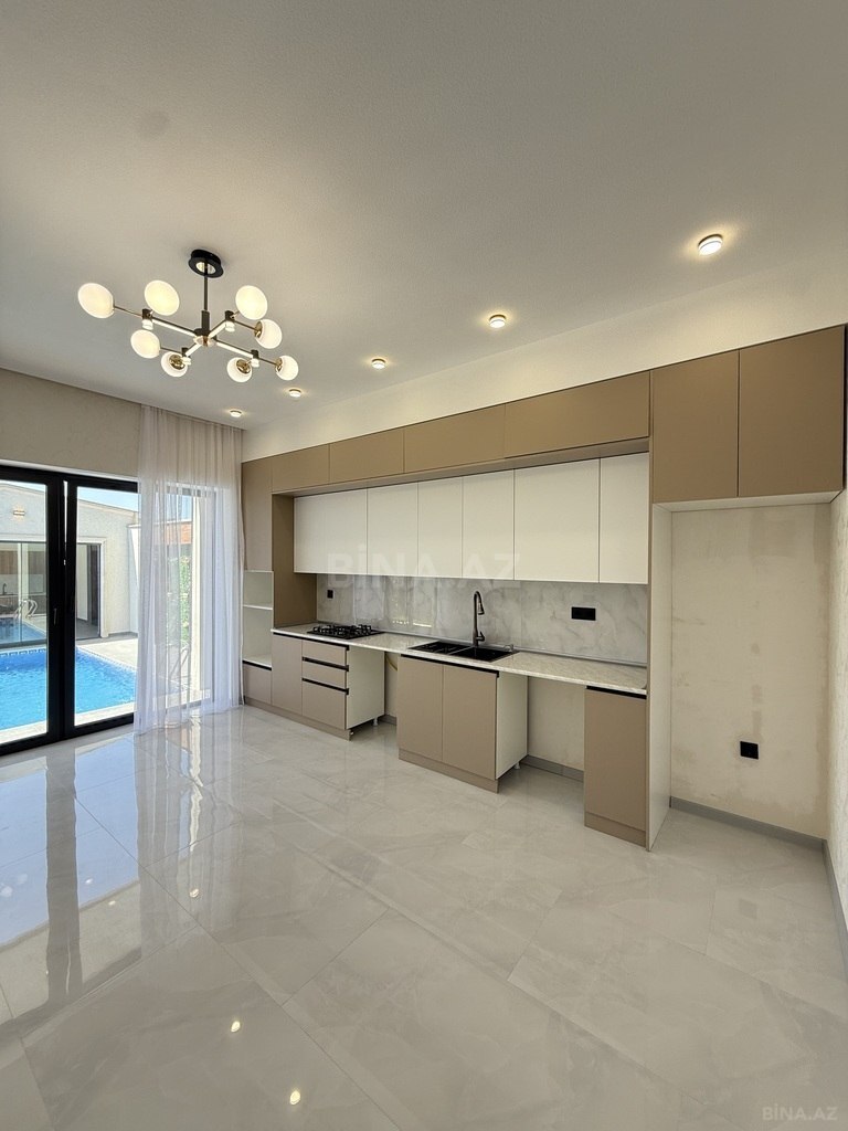 4 otaqlı həyət evi/bağ evi - Şüvəlan q. - 140 m² (23)
