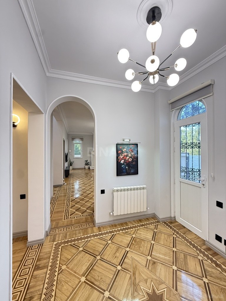 6-комн. дом/дача - пос. Шувеляны - 280 м² (14)
