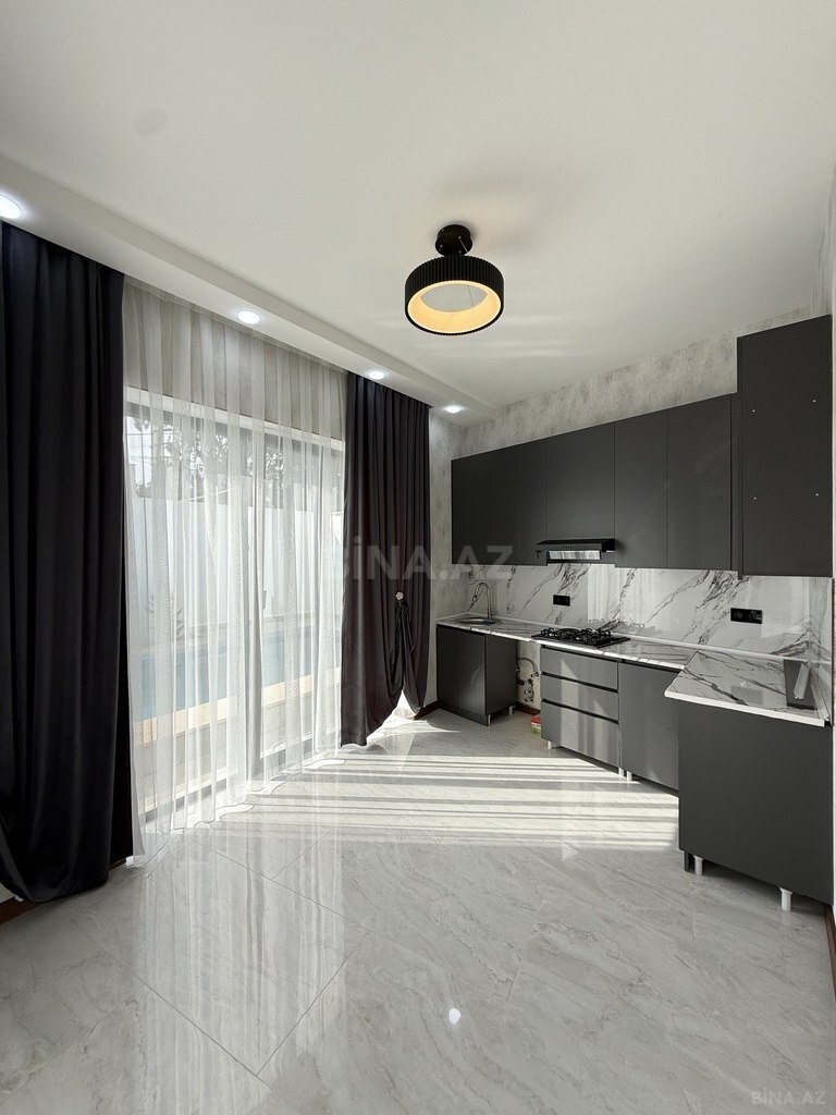 4 otaqlı həyət evi/bağ evi - Şüvəlan q. - 140 m² (16)