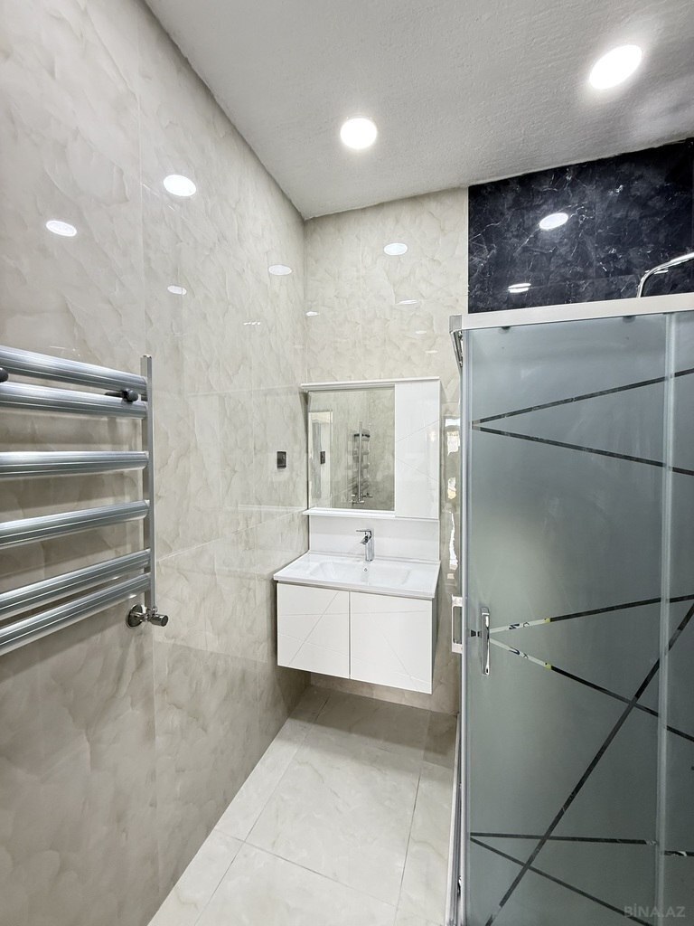 4 otaqlı həyət evi/bağ evi - Şüvəlan q. - 155 m² (20)