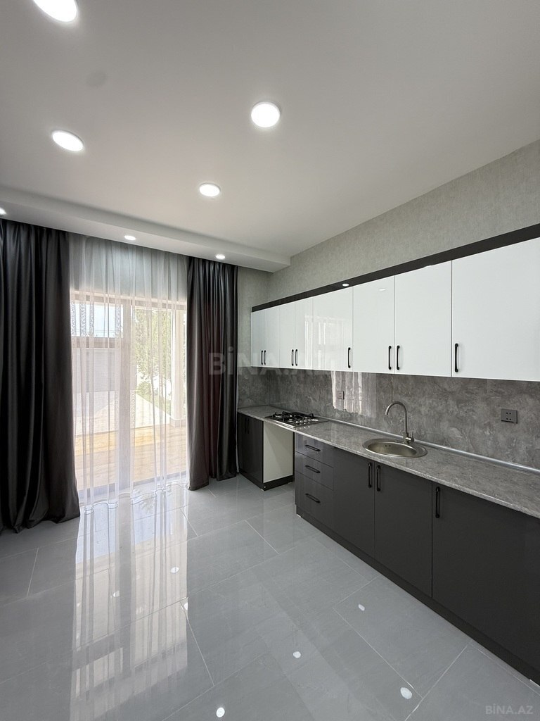 4 otaqlı həyət evi/bağ evi - Şüvəlan q. - 155 m² (18)