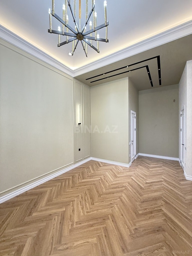 4 otaqlı həyət evi/bağ evi - Şüvəlan q. - 200 m² (25)