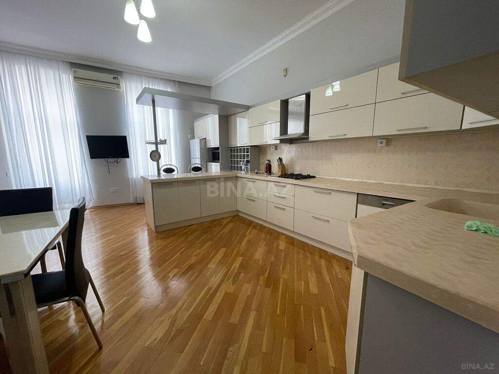 4 otaqlı köhnə tikili - İçəri Şəhər m. - 200 m² (7)
