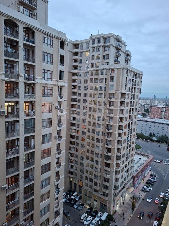 4 otaqlı yeni tikili - İnşaatçılar m. - 155 m² (25)