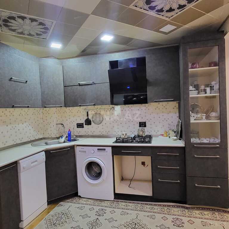 4 otaqlı köhnə tikili - İnşaatçılar m. - 110 m² (12)