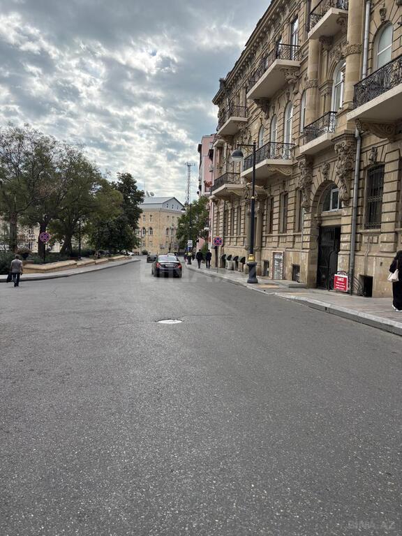 20-комн. офис - м. Ичеришехер - 2000 м² (4)