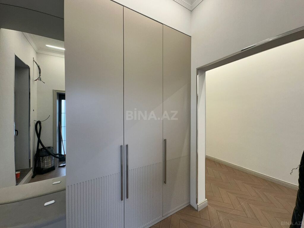 4 otaqlı həyət evi/bağ evi - Şüvəlan q. - 220 m² (9)