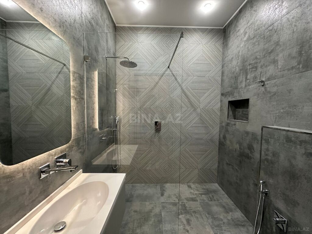 4 otaqlı həyət evi/bağ evi - Şüvəlan q. - 220 m² (17)