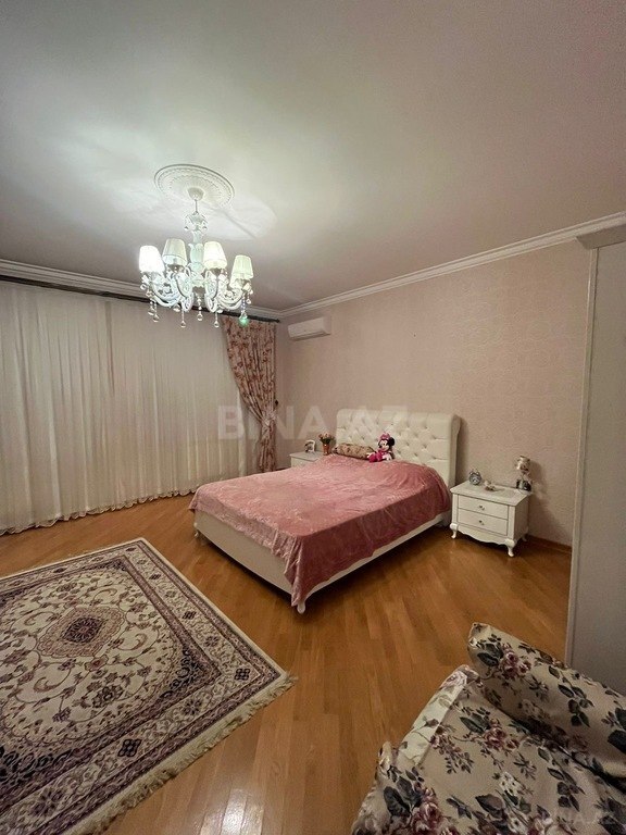 4 otaqlı yeni tikili - Nizami m. - 240 m² (13)