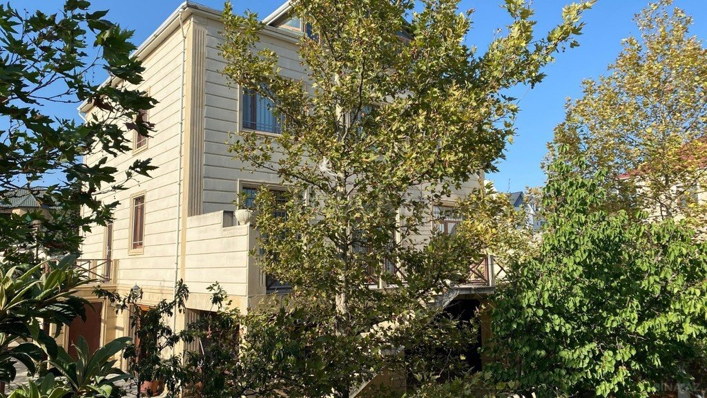 6-комн. дом/дача - пос. Бадамдар - 600 м² (3)