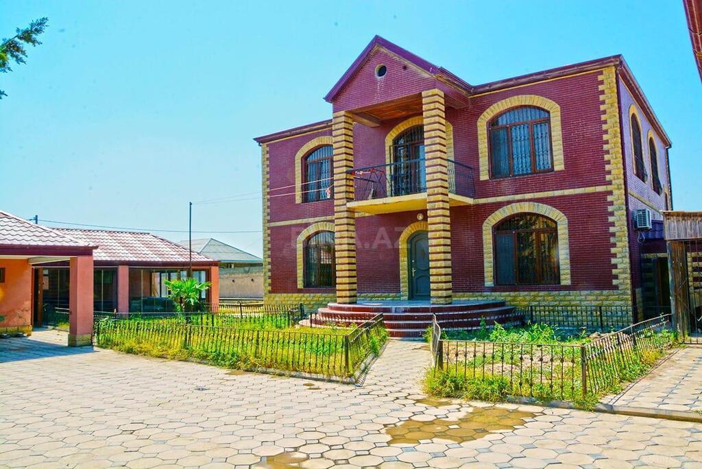 6 otaqlı həyət evi/bağ evi - Saray q. - 300 m² (2)