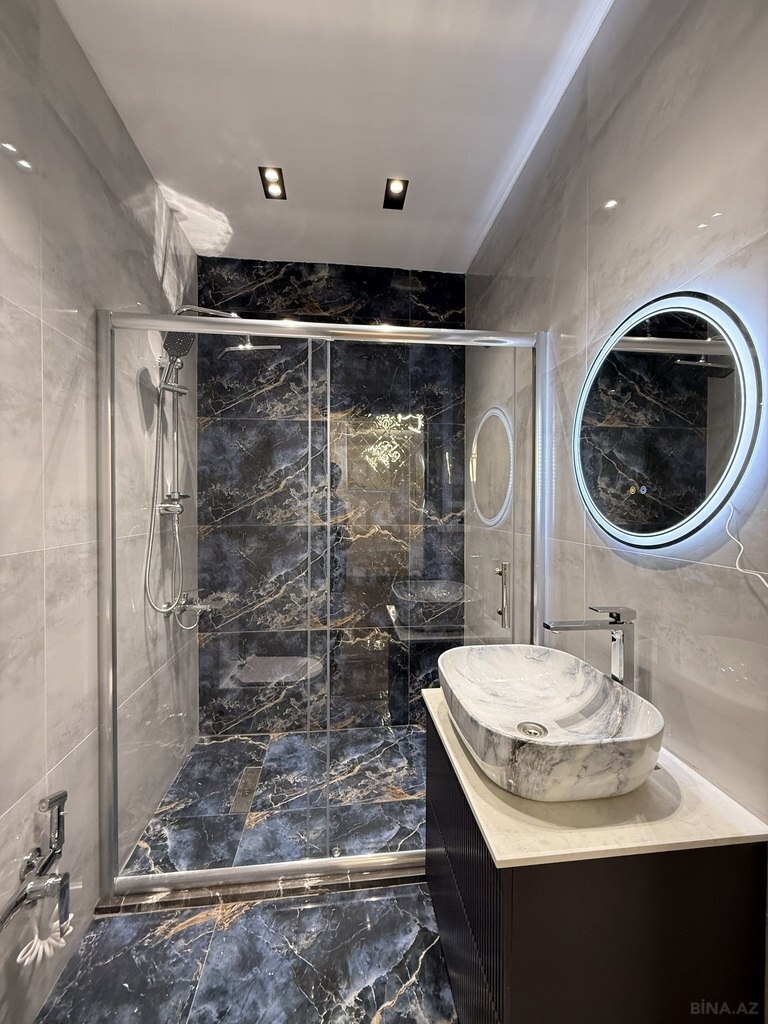 5 otaqlı həyət evi/bağ evi - Şüvəlan q. - 200 m² (23)