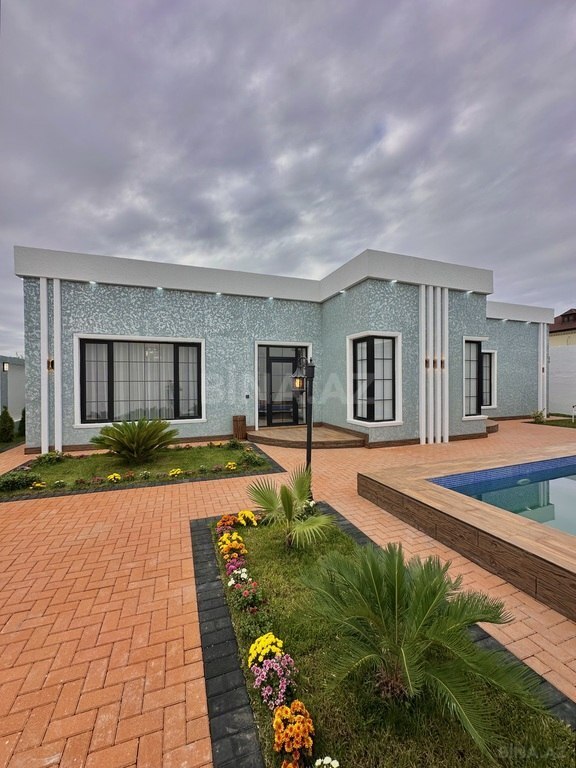 5 otaqlı həyət evi/bağ evi - Şüvəlan q. - 200 m² (1)