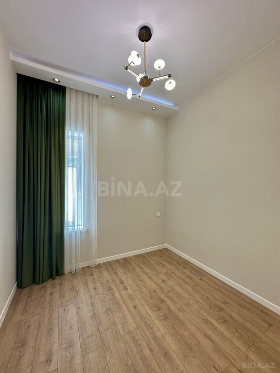 4 otaqlı həyət evi/bağ evi - Şüvəlan q. - 180 m² (13)