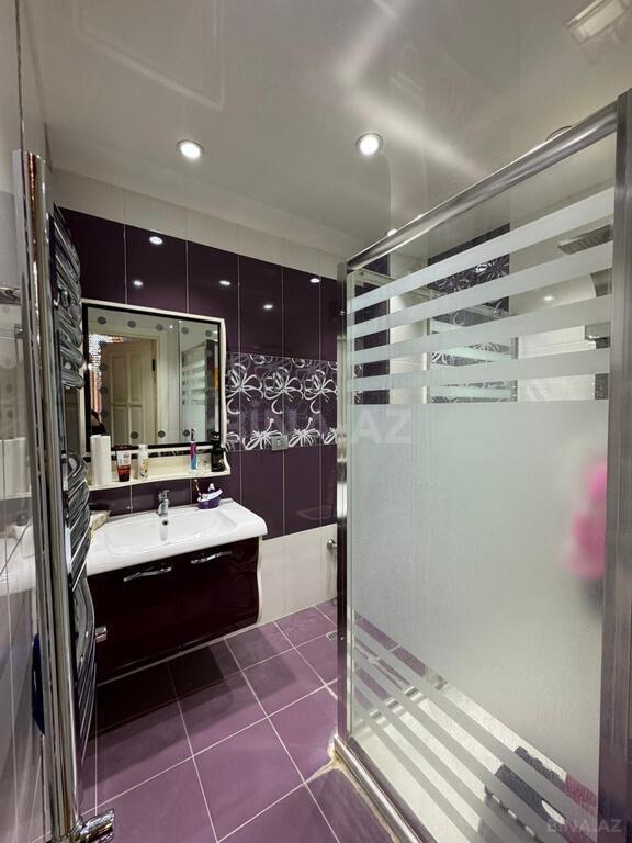 4-комн. новостройка - м. 8 ноября - 188 м² (26)