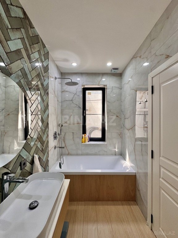 4 otaqlı həyət evi/bağ evi - Şüvəlan q. - 180 m² (12)