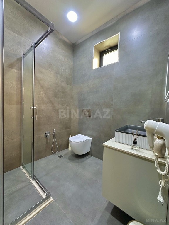 4 otaqlı həyət evi/bağ evi - Şüvəlan q. - 230 m² (25)