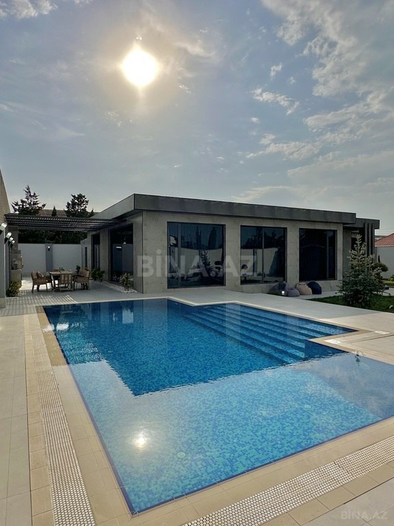 4 otaqlı həyət evi/bağ evi - Şüvəlan q. - 230 m² (1)