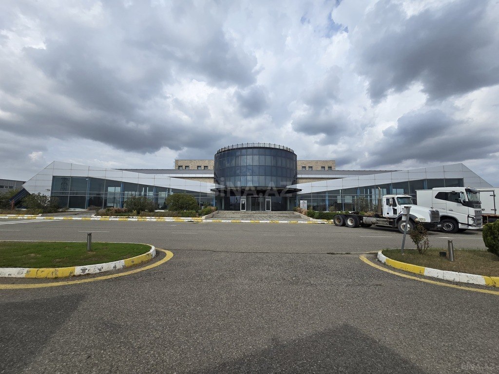 Obyekt - Hökməli q. - 3250 m² (2)