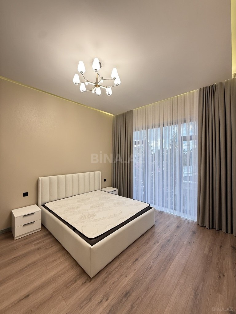 4 otaqlı həyət evi/bağ evi - Şüvəlan q. - 200 m² (26)
