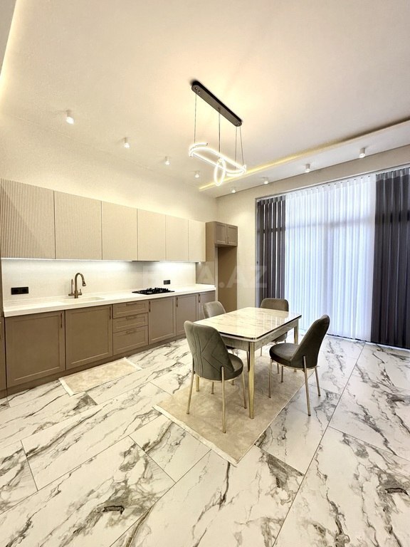 5 otaqlı həyət evi/bağ evi - Mərdəkan q. - 230 m² (4)