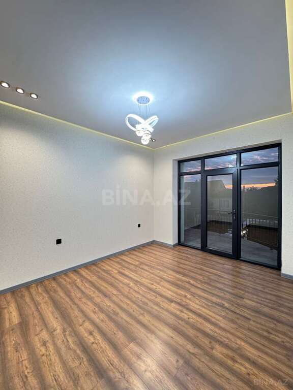 5 otaqlı həyət evi/bağ evi - Şüvəlan q. - 200 m² (20)