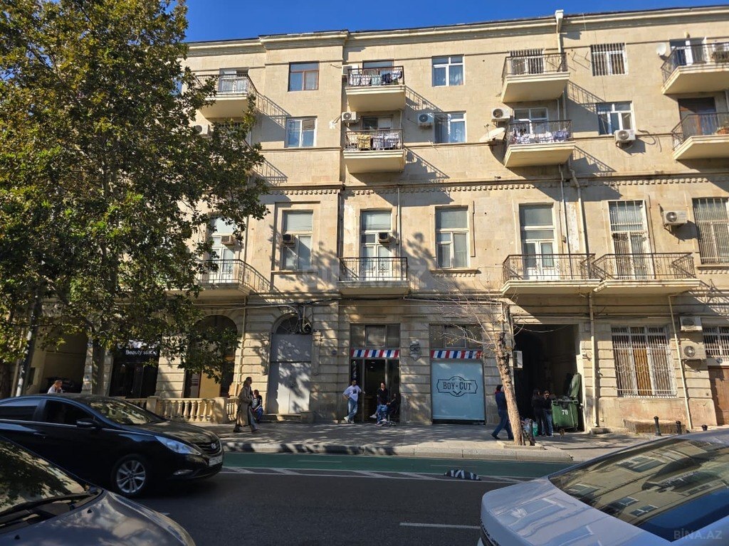 2-комн. вторичка - м. Сахил - 60 м² (1)