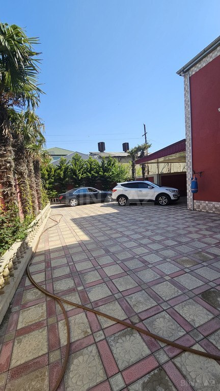 5 otaqlı həyət evi/bağ evi - Sulutəpə q. - 240 m² (25)