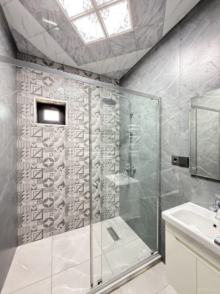 5 otaqlı həyət evi/bağ evi - Şüvəlan q. - 210 m² (30)