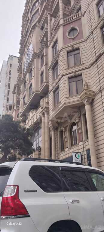5 otaqlı yeni tikili - 8 Noyabr m. - 208 m² (1)