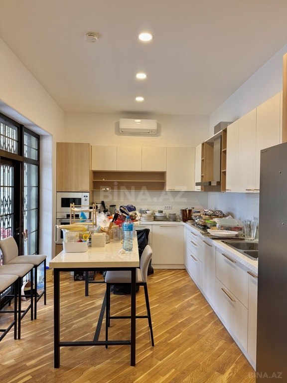 5 otaqlı həyət evi/bağ evi - Şüvəlan q. - 300 m² (13)