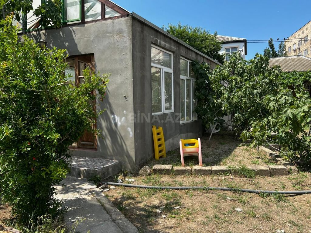 6 otaqlı həyət evi/bağ evi - Zığ q. - 300 m² (17)