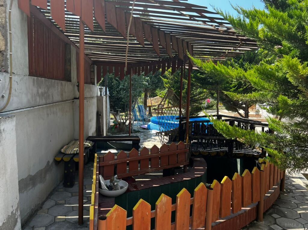 6 otaqlı həyət evi/bağ evi - Zığ q. - 300 m² (22)