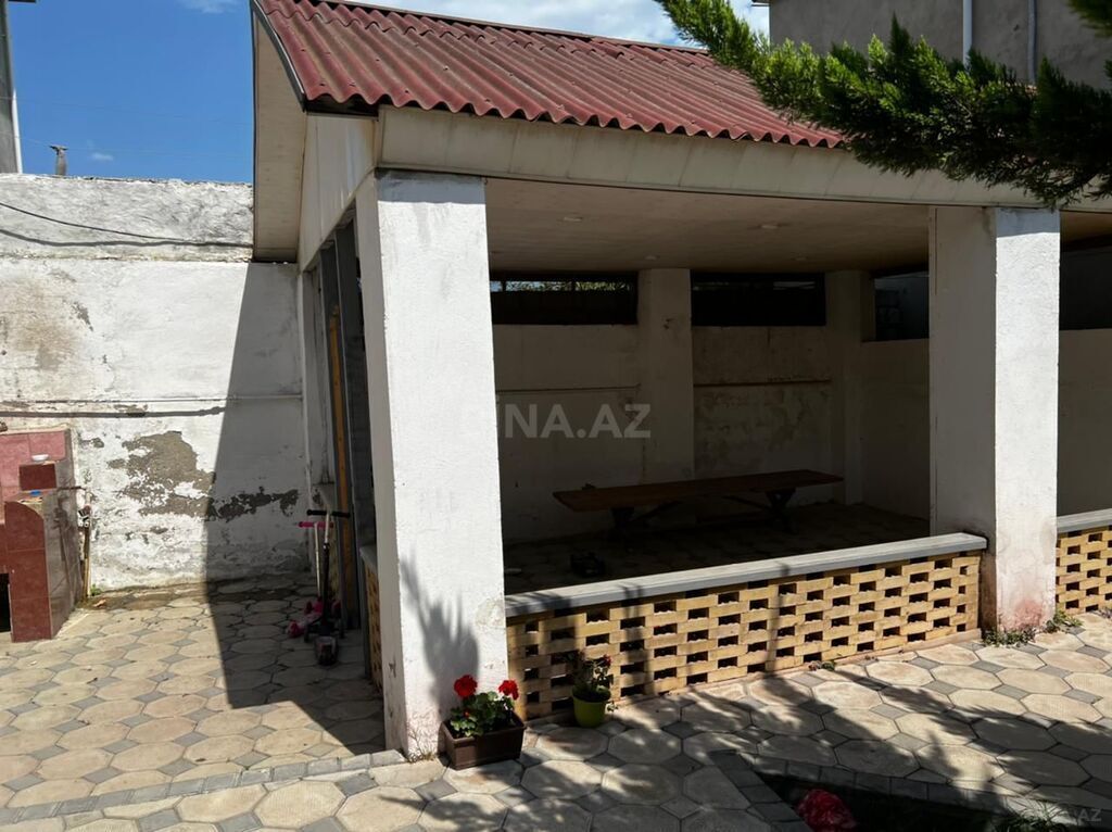 6 otaqlı həyət evi/bağ evi - Zığ q. - 300 m² (27)