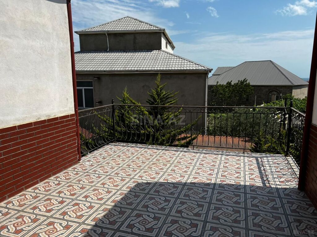 6 otaqlı həyət evi/bağ evi - Zığ q. - 300 m² (11)