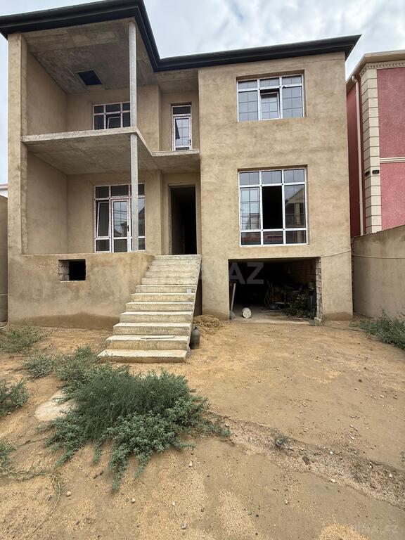 5 otaqlı həyət evi/bağ evi - Qaraçuxur q. - 200 m² (1)