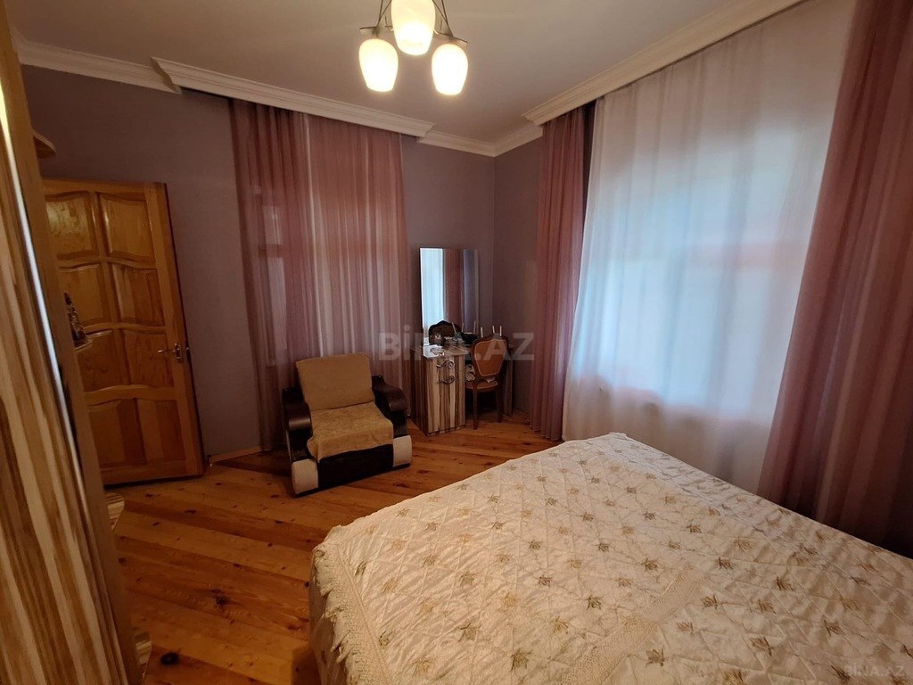 5 otaqlı həyət evi/bağ evi - Novxanı q. - 290 m² (9)