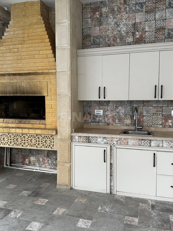 6 otaqlı həyət evi/bağ evi - Şağan q. - 200 m² (25)