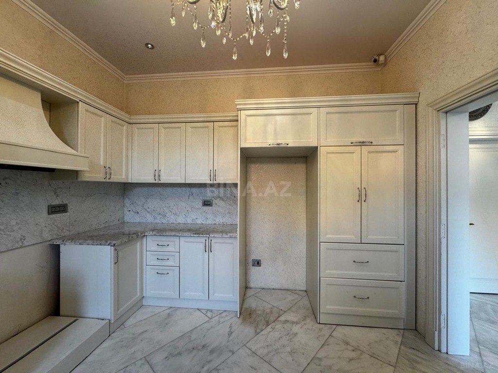 6 otaqlı həyət evi/bağ evi - Şağan q. - 200 m² (22)
