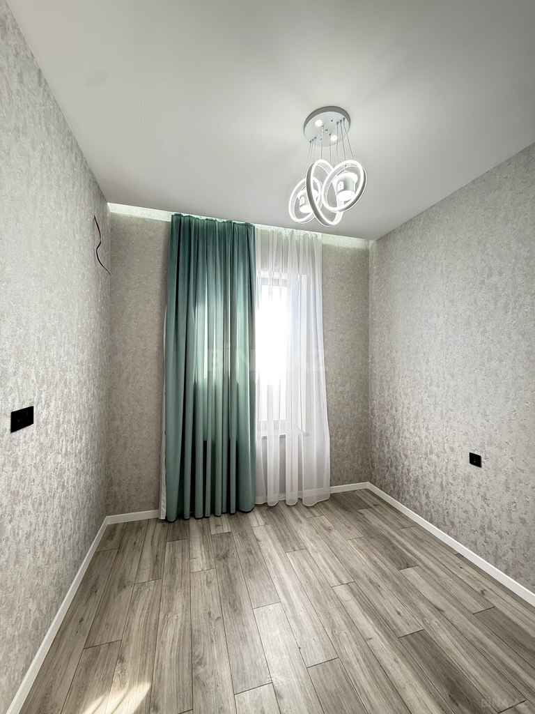 4 otaqlı həyət evi/bağ evi - Şüvəlan q. - 120 m² (23)