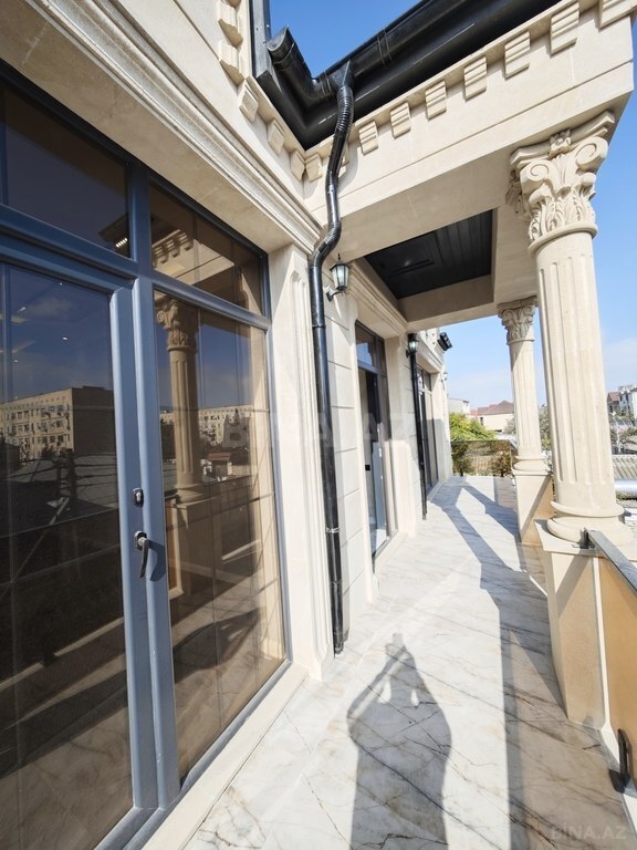 5 otaqlı həyət evi/bağ evi - Qaraçuxur q. - 200 m² (23)
