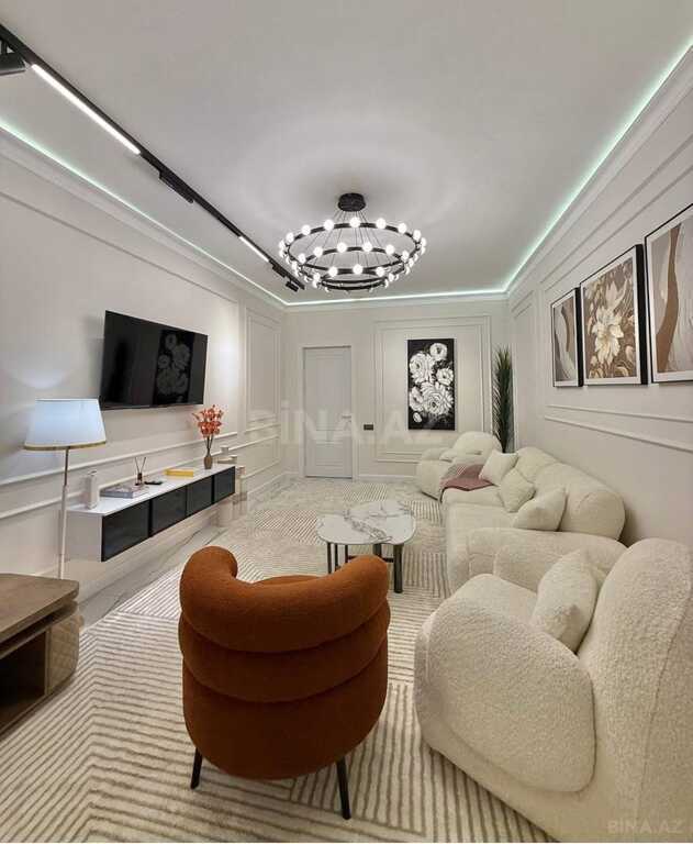 3 otaqlı yeni tikili - 8 Noyabr m. - 145 m² (1)