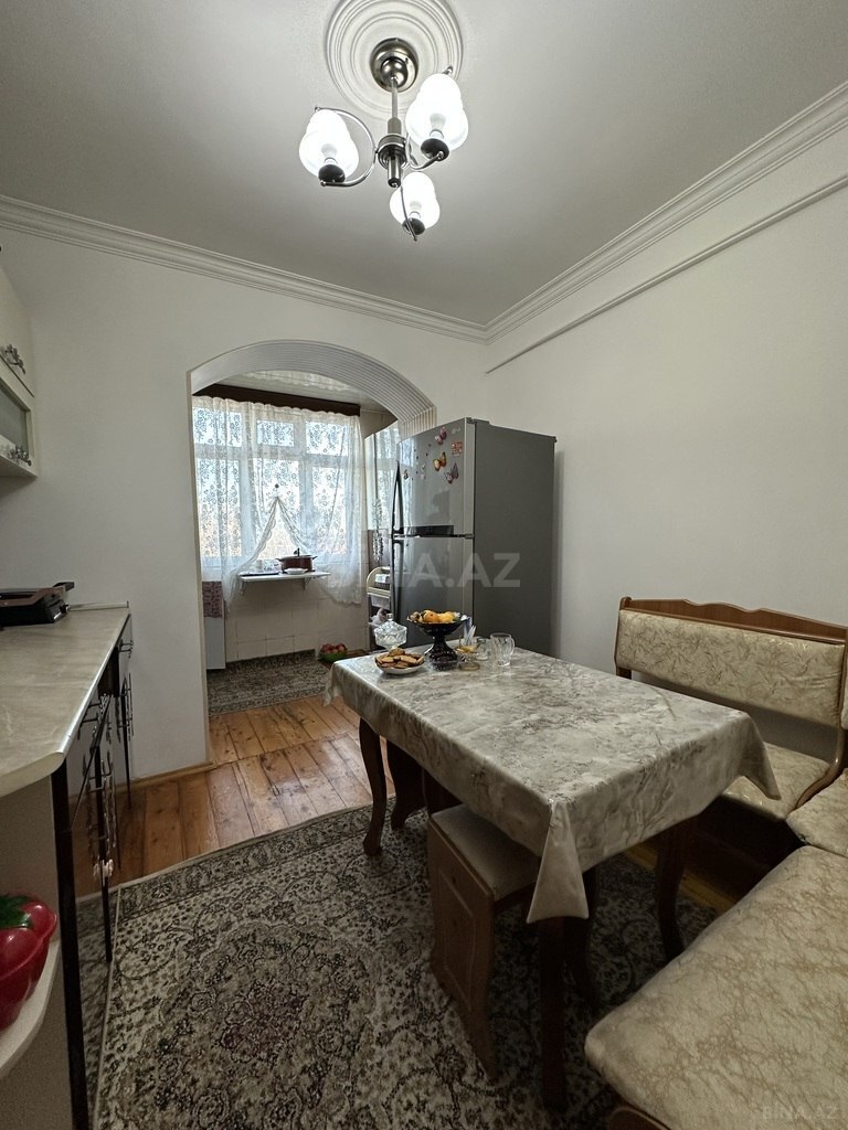 3 otaqlı köhnə tikili - Bakıxanov q. - 70 m² (11)