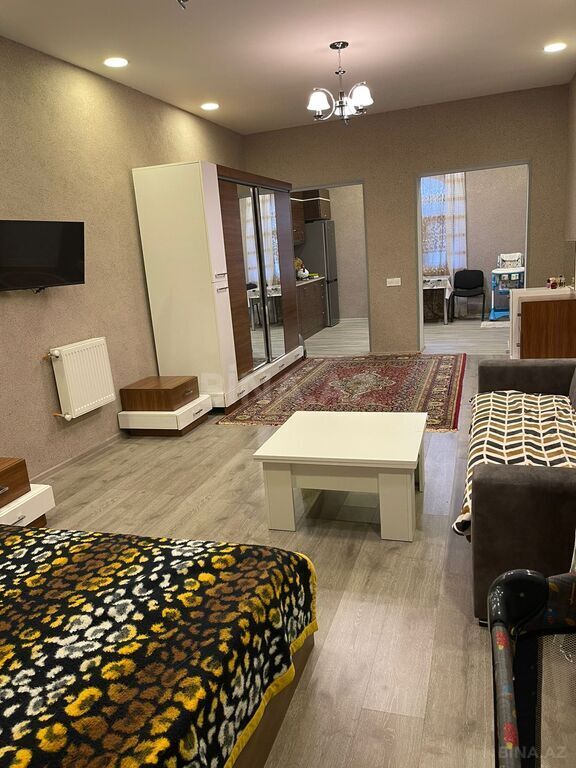 7 otaqlı həyət evi/bağ evi - Mərdəkan q. - 347 m² (1)