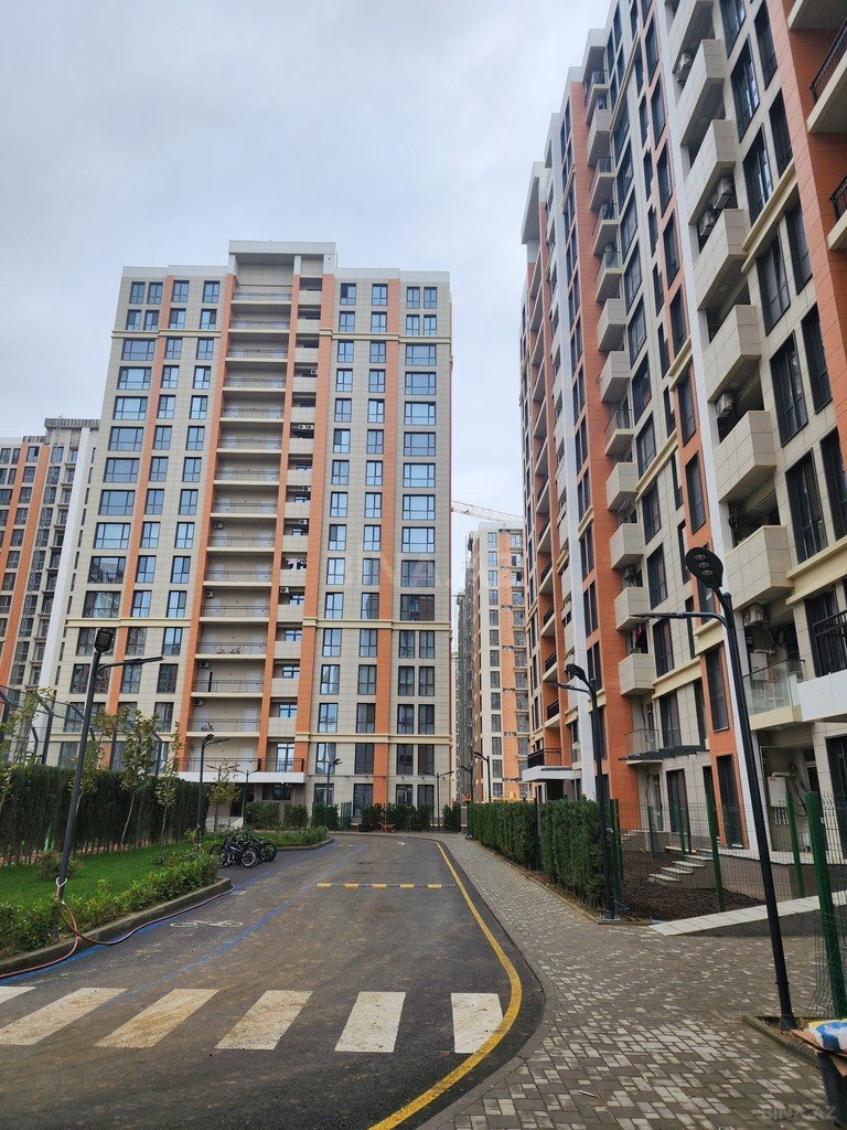 3 otaqlı yeni tikili - İnşaatçılar m. - 72 m² (2)